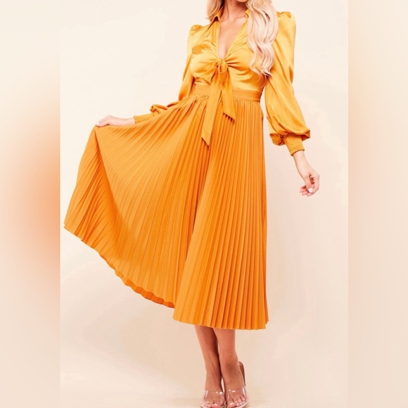 Dresses & Skirts - Heart Of Gold Dress